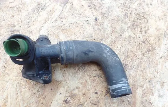Audi A6 S6 C5 4B Engine coolant pipe/hose 06B121133