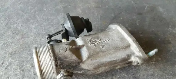 Audi A6 S6 C5 4B Throttle valve 4b0145950c