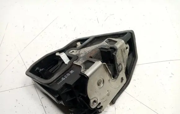 BMW 6 E63 E64 Front door lock 7154628 51217154628 51217167068