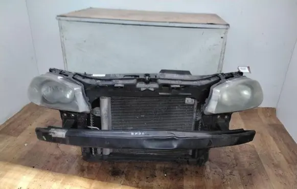 Seat Leon (1M) Front bodywork piece 