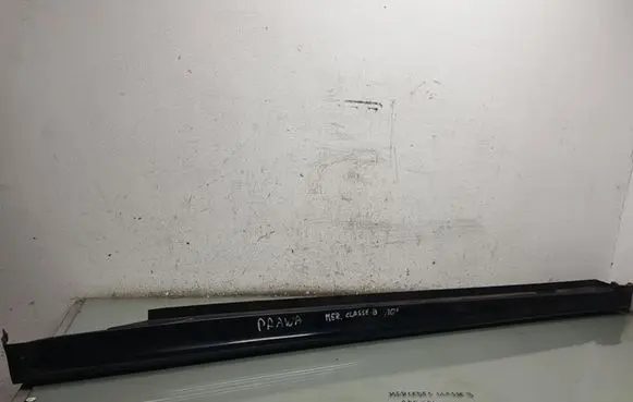 Mercedes-Benz B W245 Front sill trim cover
