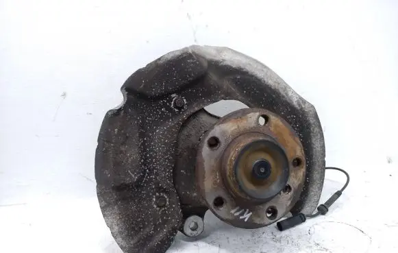 BMW 4 F32 F33 Front wheel hub spindle knuckle 19878810