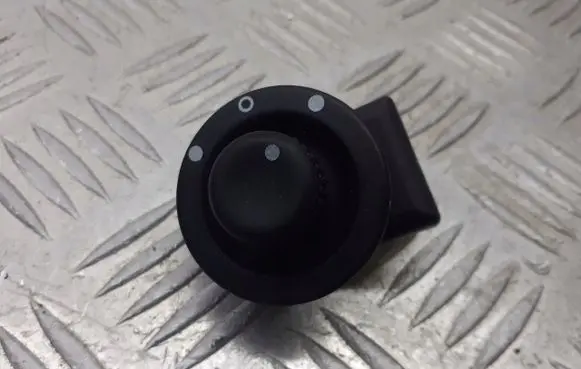 Renault Scenic II - Grand scenic II Headlight level height control switch