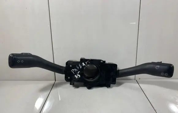 Volkswagen PASSAT B5 Wiper turn signal indicator stalk/switch 8L0953513G