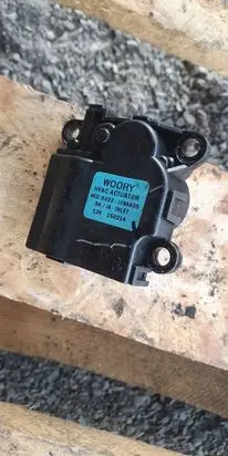 Hyundai i10 Air flap motor/actuator HCCD332JY9AA05