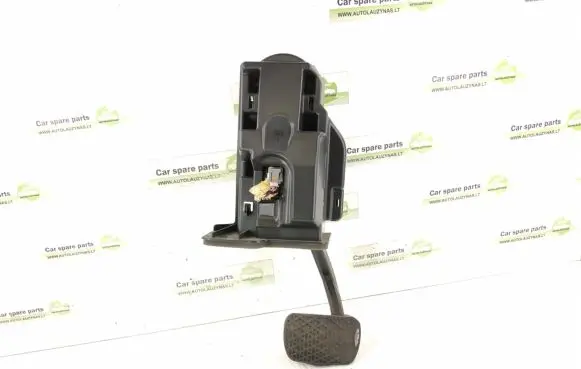 Mercedes-Benz GLK (X204) Brake pedal 2042902001 1232910082