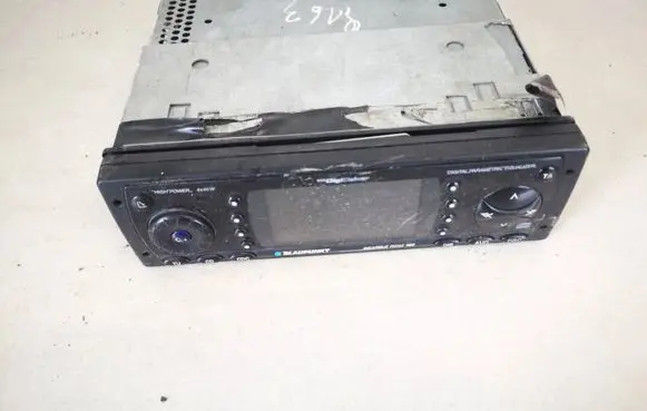 Honda HR-V Radio/CD/DVD/GPS head unit