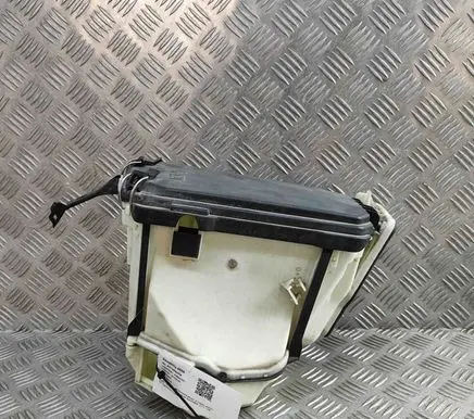 Mercedes-Benz E A207 Fuse box set A2045400182 A2045400180