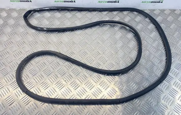 Land Rover Evoque II Rear door rubber seal (on body) OEM