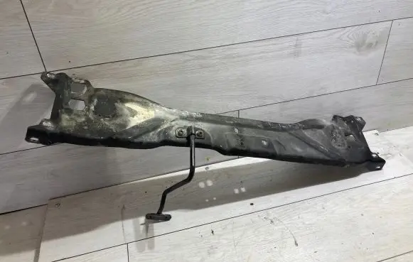 Mercedes-Benz E W212 Side radiator support slam panel 147785