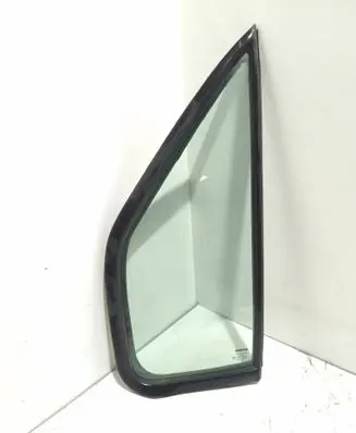 Iveco Daily 6th gen Front door vent window glass four-door 43R00048 AS2M68