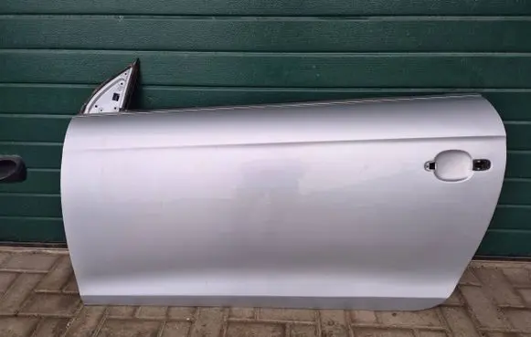 Volkswagen Eos Door (2 Door Coupe) La7w