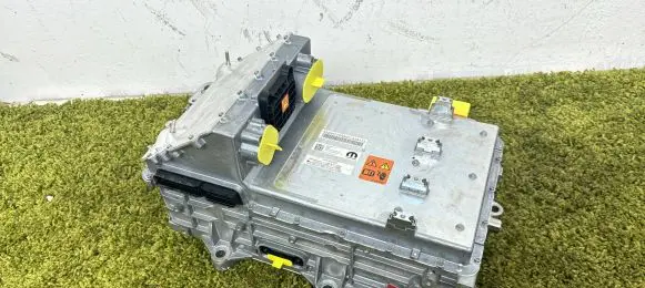 Fiat 500E Battery control module p46356039