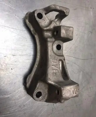 Peugeot Partner Engine mounting bracket 9688615780