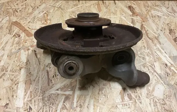 Volvo V70 Rear wheel hub spindle/knuckle 9157115 JDJ62953