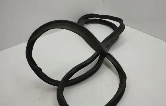 Audi A7 S7 4G Trunk rubber seal (body) 4G8827705A