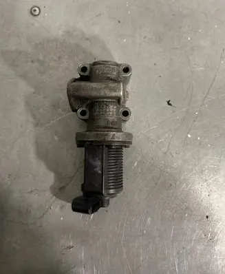 Opel Vectra C EGR valve 55194735