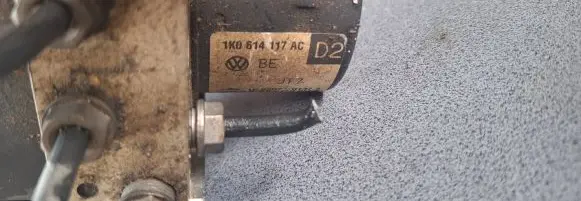 Volkswagen Golf V ABS Pump 1k0614117AC 10097003213 000404913D1