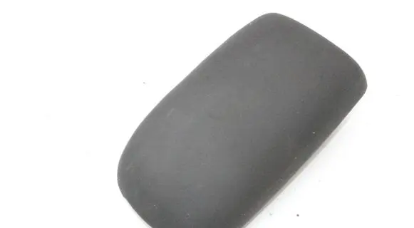 Nissan Leaf I (ZE0) Armrest 