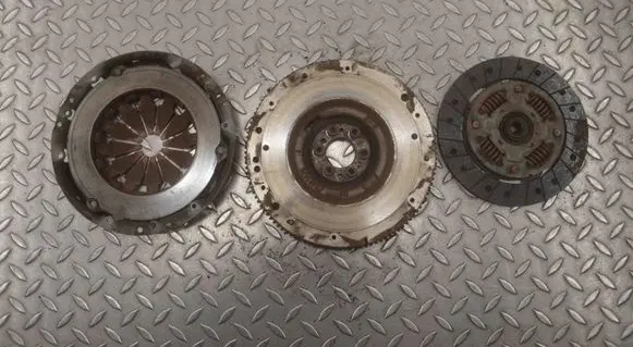 Fiat 500L Clutch set kit C0403475