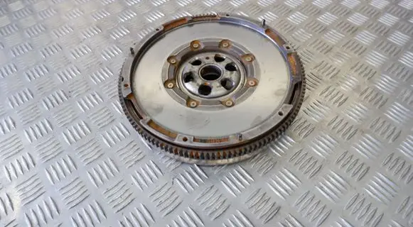 Volkswagen PASSAT B7 Flywheel 03L105266CC