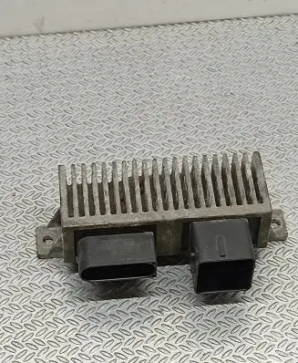Renault Laguna III Glow plug pre-heat relay 8200558438A
