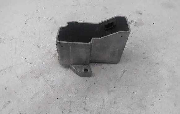 Jaguar XF X250 Steering wheel lock 8W833K772BA