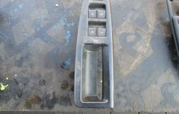 Volkswagen Polo IV 9N3 Other switches/knobs/shifts