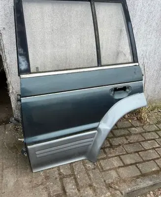 Mitsubishi Pajero Rear door 