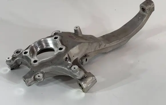Volvo XC60 Front wheel hub 32298139