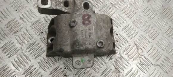 Audi TT Mk1 Engine mount bracket 1J0199262CL