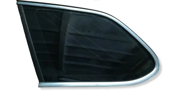 Volkswagen Golf VI Rear side window 1K9845297AB