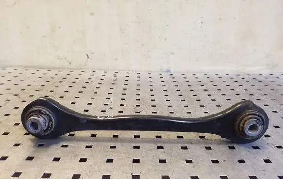 Rear control arm