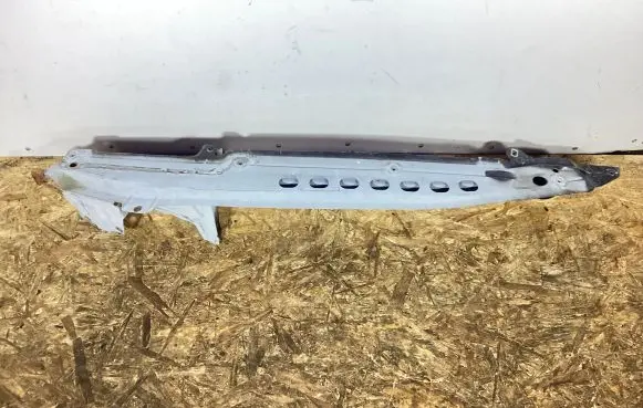 Fender mounting bracket