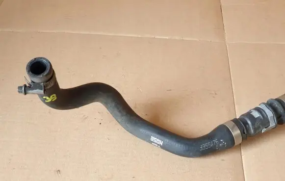 Volvo V50 Engine coolant pipe/hose 30741224