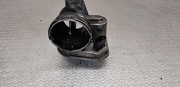 Volkswagen Golf IV Throttle valve 038128063G