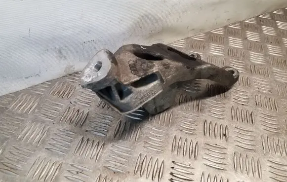 Audi Q5 SQ5 Engine mounting bracket 8K0199307BE