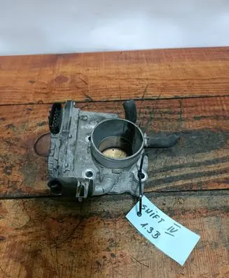 Suzuki Swift I Throttle body valve 8L265111 62J3 01250