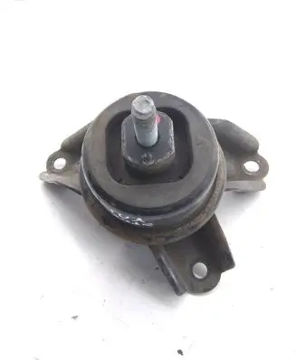 KIA Sportage Engine mount bracket