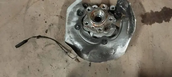 BMW 3 G20 G21 Rear wheel hub 6899175 7127801