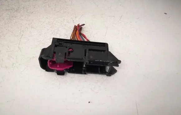 Volkswagen PASSAT B6 Sensor 1K0937722D