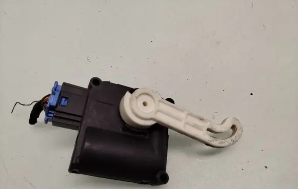 Audi A8 S8 D3 4E Air flap motor/actuator 0132801369