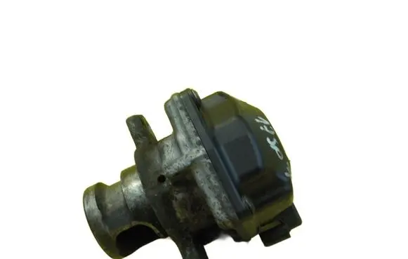 Mercedes-Benz Vito Viano W447 EGR thermostat A6220103500