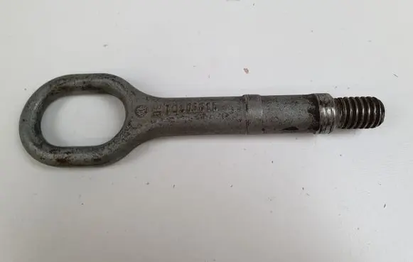 Volkswagen Jetta V Towing hook eye 1T0805615 T0805615