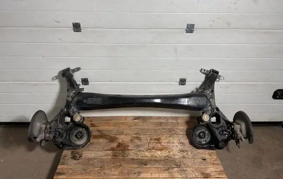 Citroen C4 SpaceTourer Rear axle beam 9807922680 1647872380