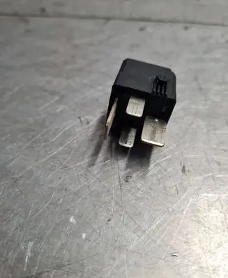 Volkswagen Golf IV Other relay A0025421519 4RA00779302