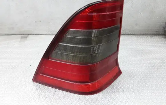 Mercedes-Benz C W202 Rear/tail lights 2028203964