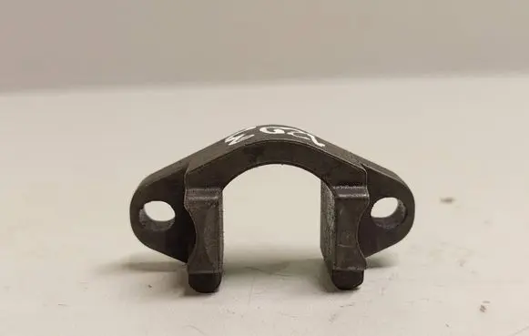 BMW 5 E60 E61 Fuel Injector clamp holder 
