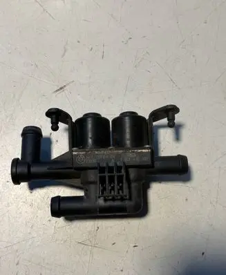 BMW 5 F10 F11 Coolant heater control valve 9119164 111020 11474120