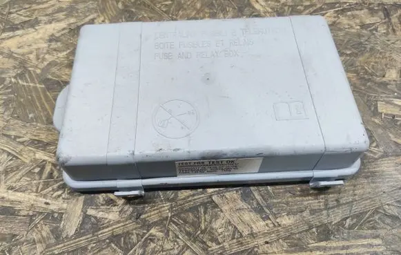 Alfa Romeo Giulia Fuse box cover 00505505990